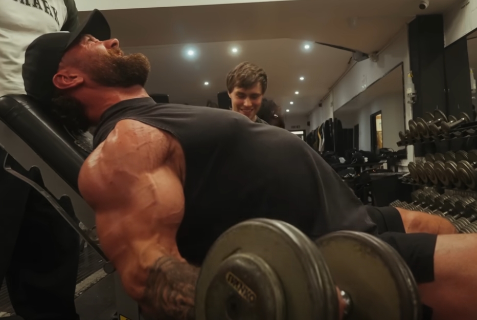 Gyúrjunk bicepszre Sam Sulekkel és David Laiddel