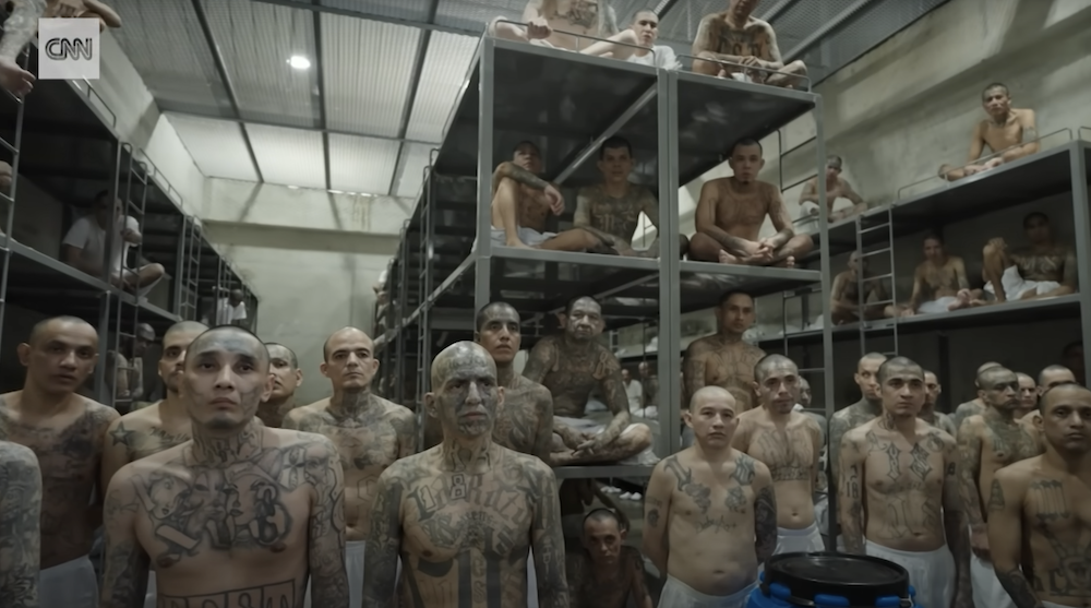 A legrosszabbak legrosszabbja: El Salvadorban erődítményszerű börtöne