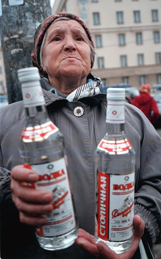 Hogyan tette tönkre Oroszországot a vodka! - A részeg orosz sztereotípia gyakori, de az orosz alkoholista azonban több mint egy sztereotípia.