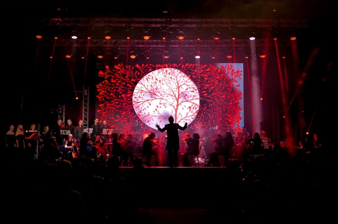 Lords of the Sound: Hans Zimmer zenéje - 2024.06.21 19:30 Debrecen, Kölcsey Központ Nagyterem 