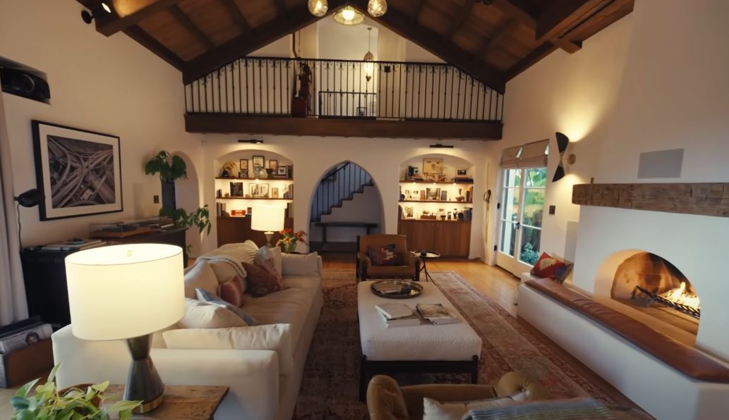 Troian Bellisario & Patrick J. Adams eklektikus Los Angelesi otthona