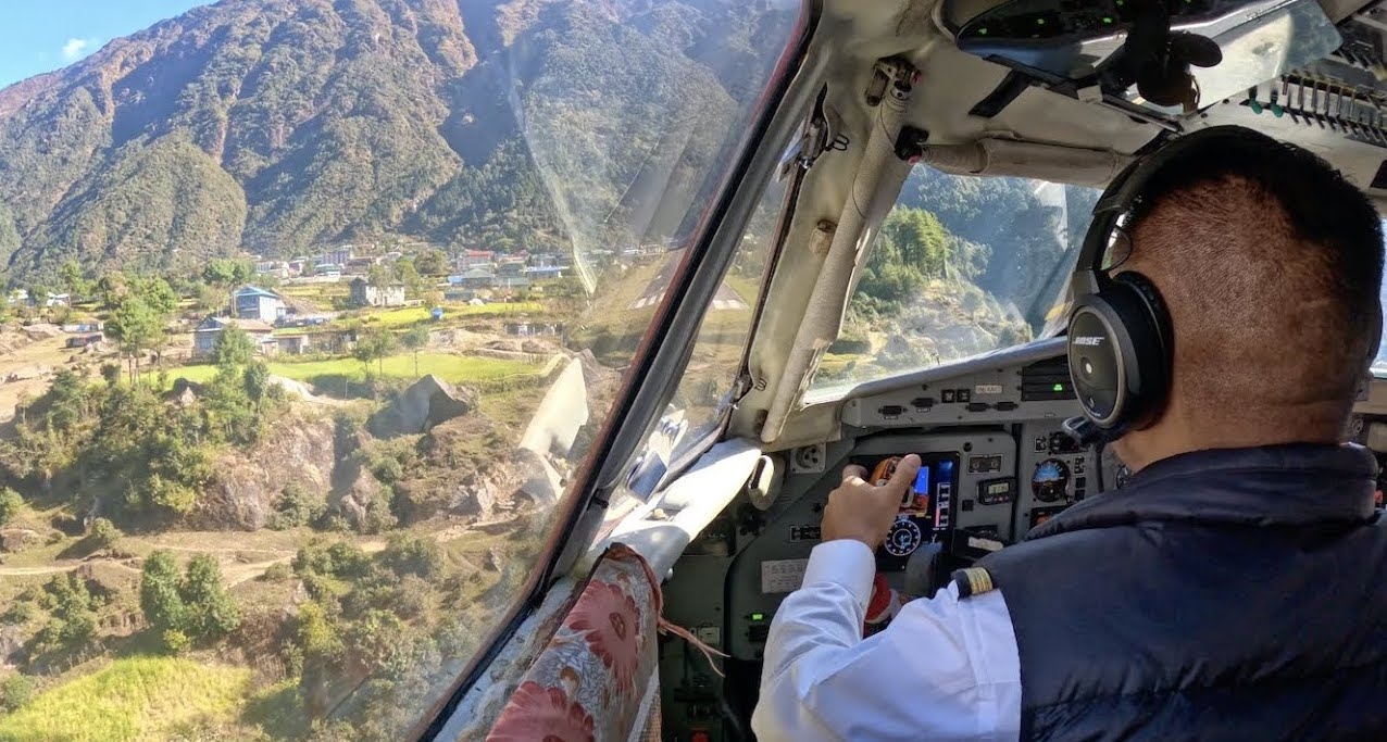 Milyen a leszállás a világ legveszélyesebb repülőterén?