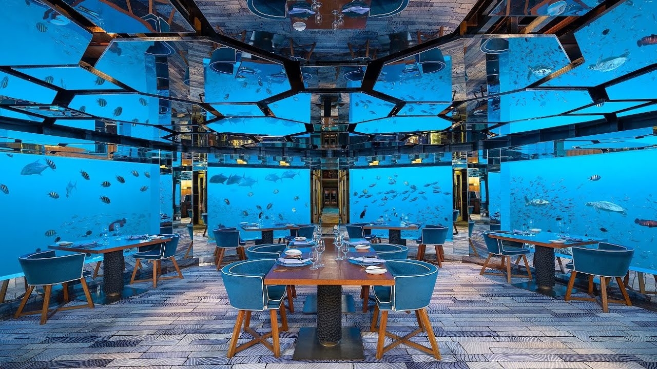 Víz alatti étterem a Maldív-szigeteken - Szürreális fine dining élmény