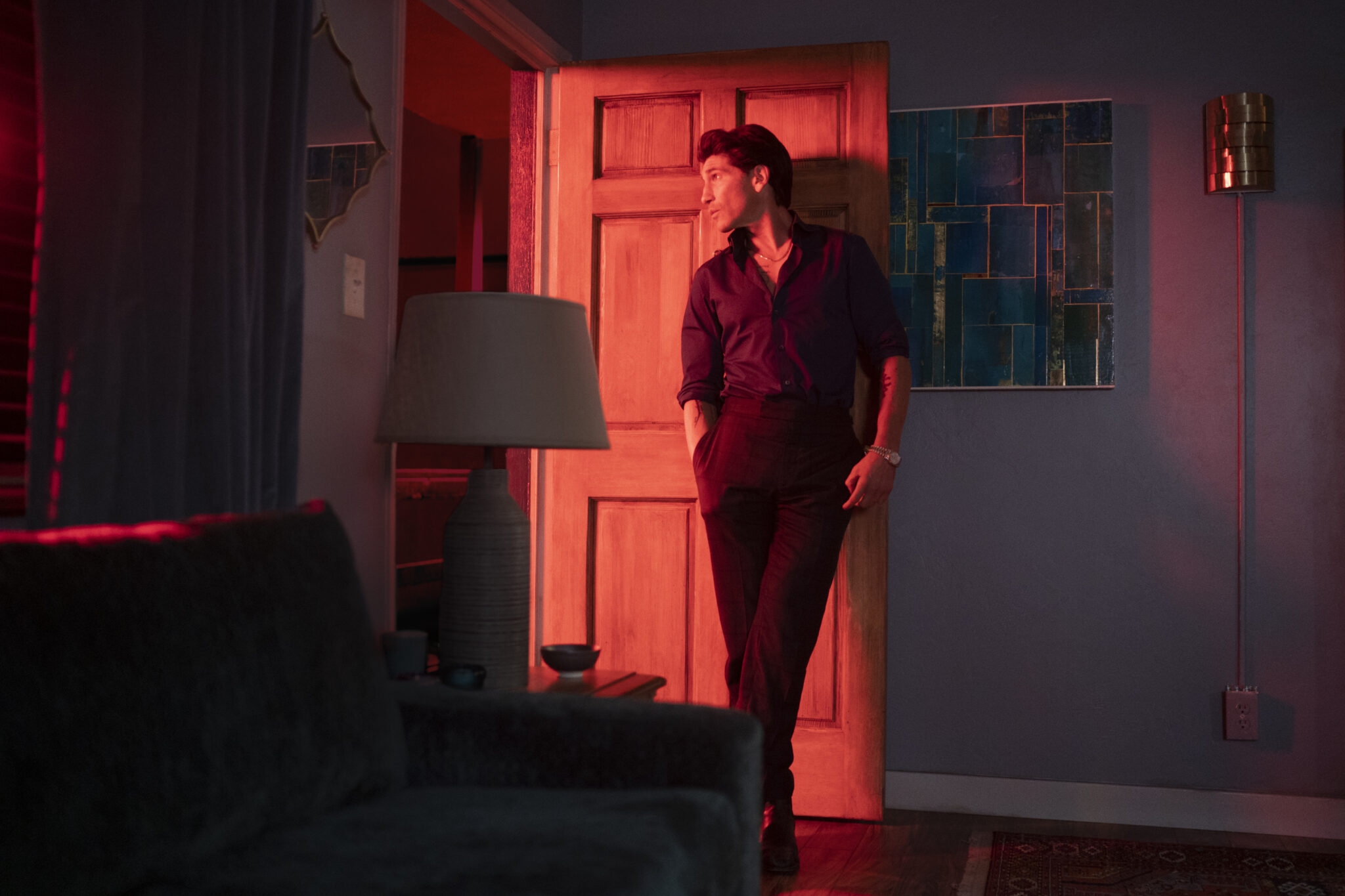 Amerikai dzsigoló: Jon Bernthal egy férfiprostituáltat játszik, akinek olyan hideg a szíve, mint a jég