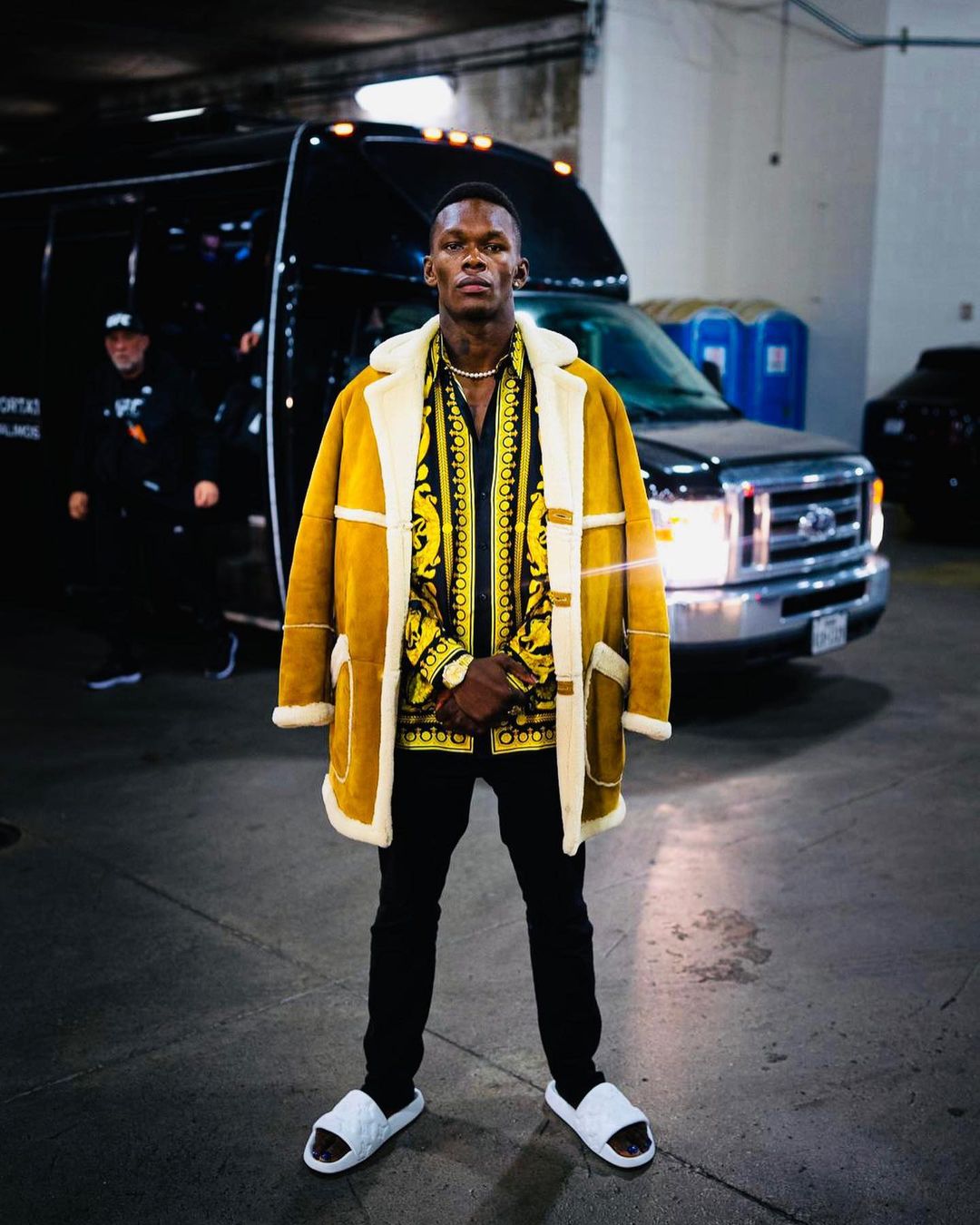 Izrael Adesanya hihetetlen kardiója