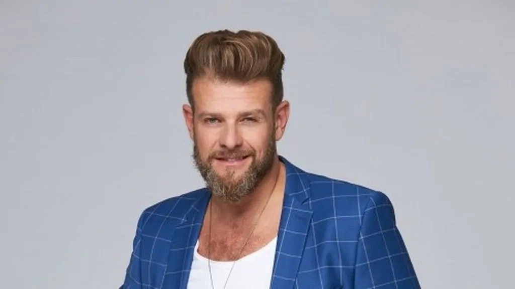 Az EGY FESS PESTI ESTE nem egy hagyományos színész koncert-est