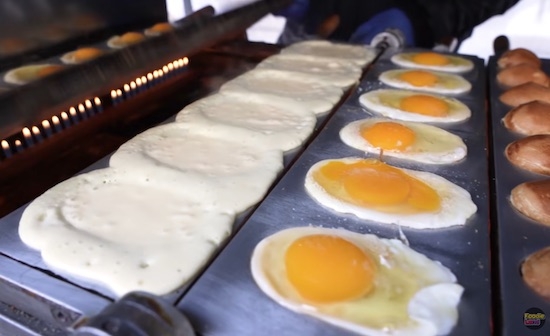 Két hete Korea egyik legjobb hamburgeresét mutattuk be. Azonban más streetfood csodák is várják az ide érkezőket