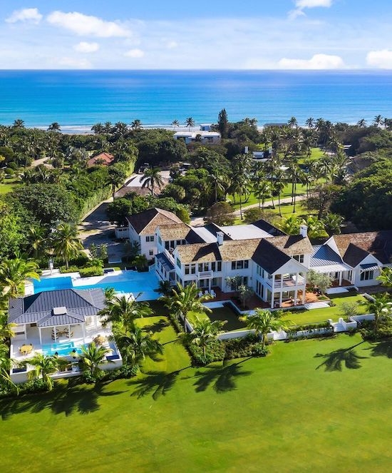 Az Ausztrál golf legenda – Greg “Cápa” Norman – piacra dobta lenyűgöző Jupiter-szigeti otthonát, melyet 30 éve vásárolt és 14 évébe telt megvalósítani mindazt, amit ide álmodott