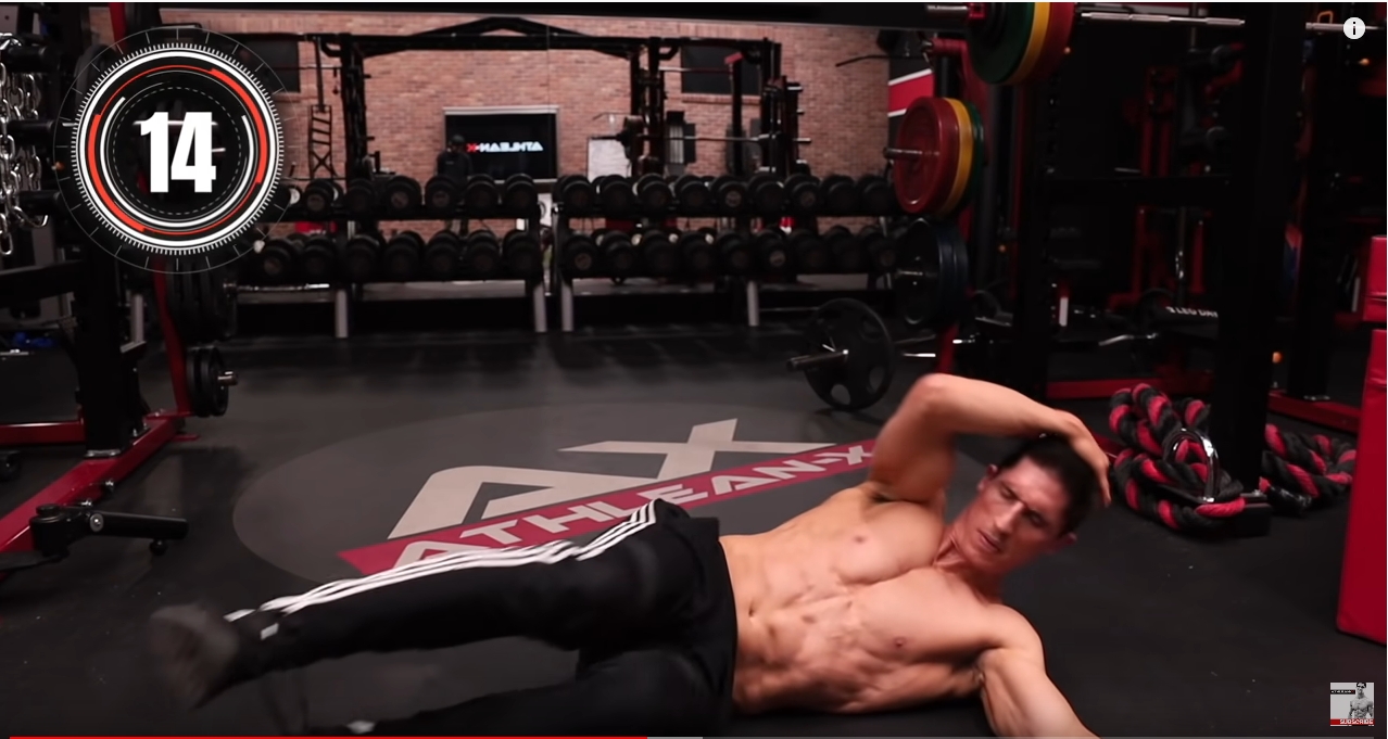 Ha kockás hasat szeretnél akkor sem kell edzőterembe járnod, vagy drága gépeket vásárolnod otthonra