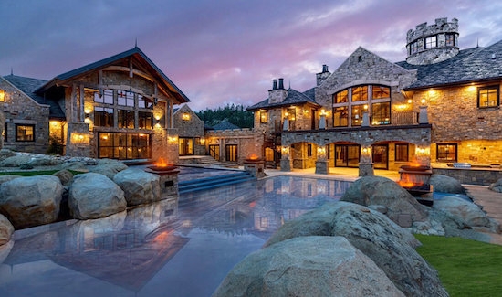 A Sötét múltú kúria, amely nemrég 7,5 millió dollárért kelt el a montanai Billingsben, eredetileg elsikkasztott pénzből épült