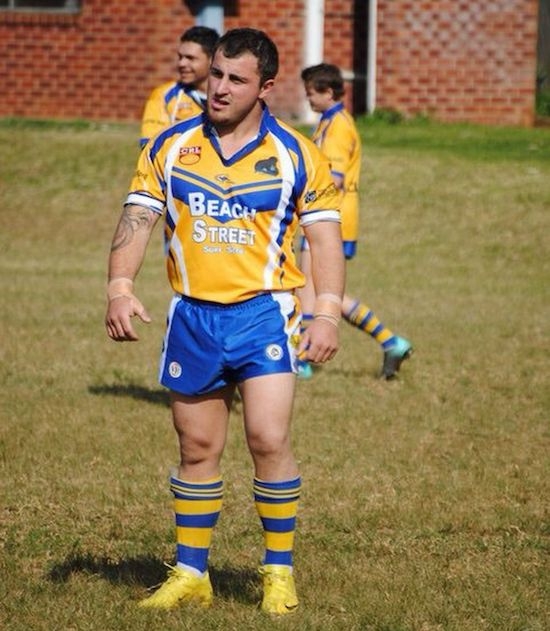 Az eredetileg rögbijátékos Alexander Volkanovski, becenevén Volko egy 96 kg-os tekegolyóból lett a ketrecharc 65,8 kg-os bajnoka