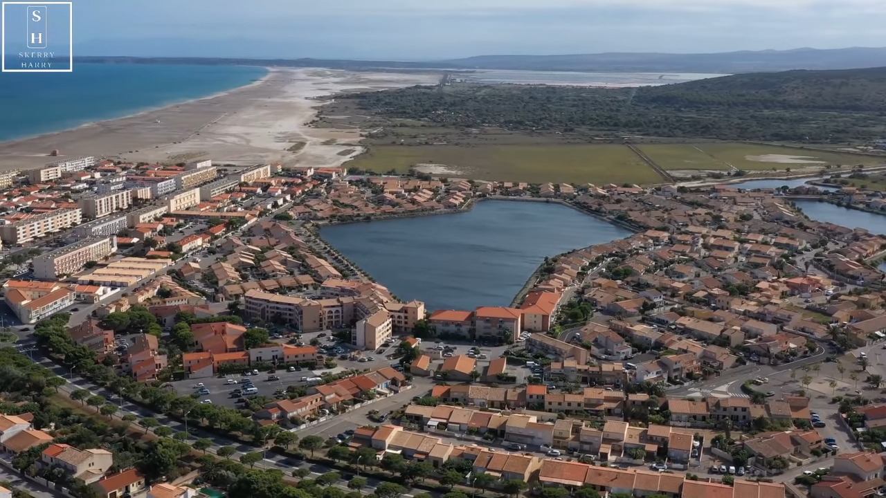 A hazai ingatlanárak mellett könnyen előfordulhat, hogy valaki külföldön talál kedvezőbb ingatlant magának.